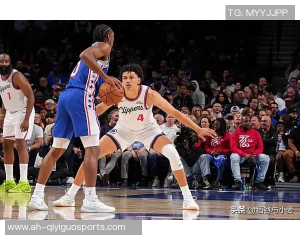 每个人都在乱打！快船锋线新秀居然单场呈现了6次失误？